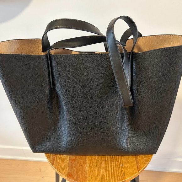 Micheal Kors Black Leather Tote - Picture 4 of 5
